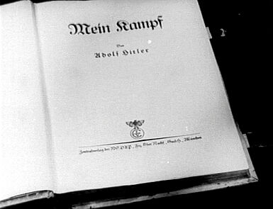 Hitlers Buch mein Kampf, Seite 1.